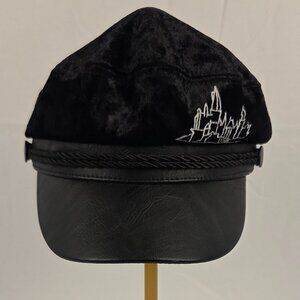 Harry Potter Hogwarts Velvet & Faux Leather Cap – One Size